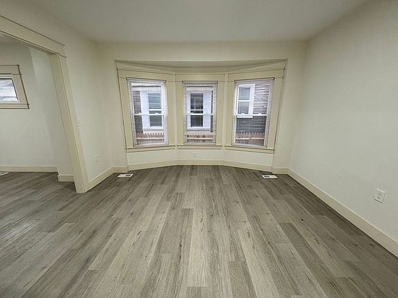 4th image of 136-138 Rockwood Ave