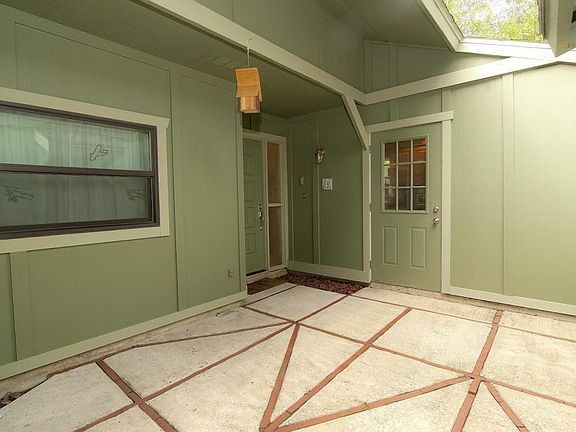 2nd image of 126 Timberline Trl