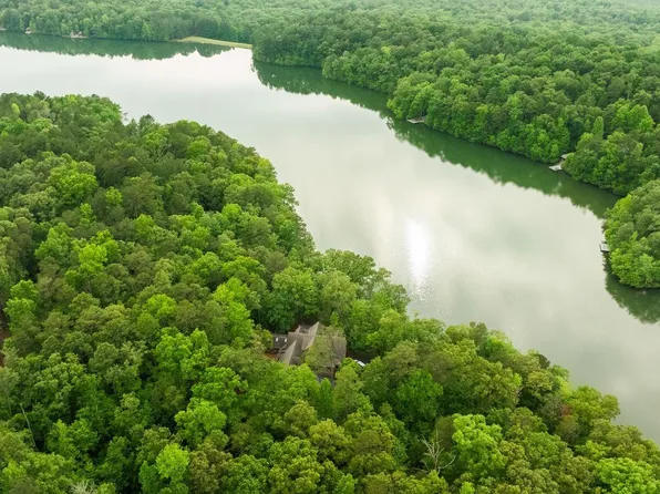 10 Hickory Flats Ln, Sterrett, AL 35147