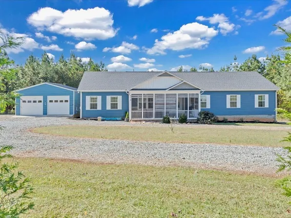 514 Oakshire Ln, Wirtz, VA 24184