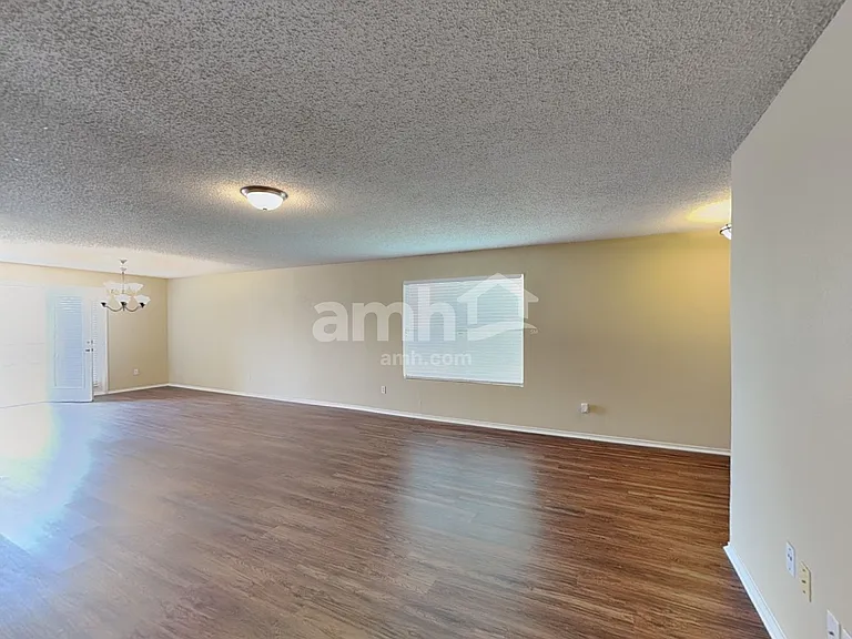 10800 Irish Glen Trl — Photo 7