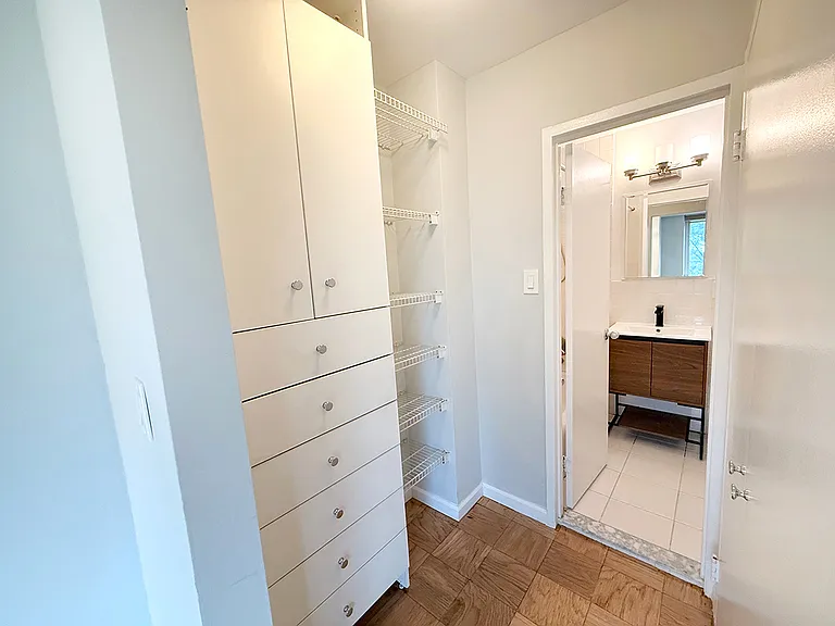 392 Central Park W #6T — Photo 11