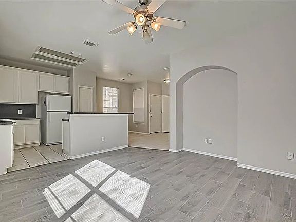4th image of 12434 Oriole Lake Way