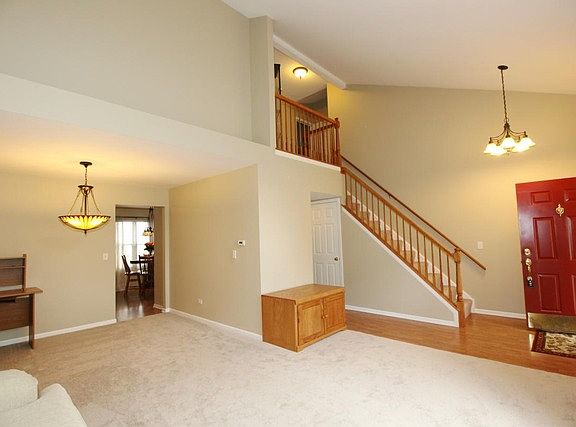 3rd image of 713 Crossland Dr #713