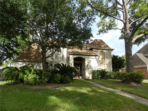 2nd image of 1718 Palace Green Ct