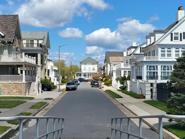 4907 Atlantic Ave #2, Ventnor City, NJ 08406