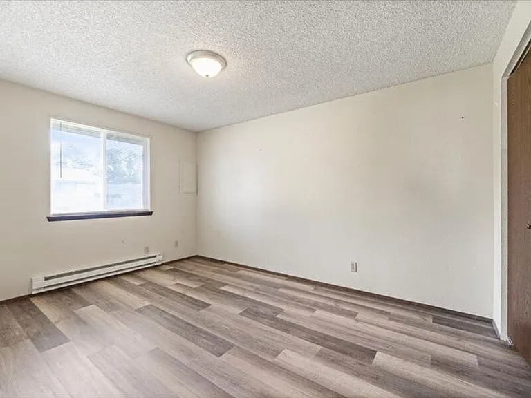 3276 W 9th Ct — Photo 11