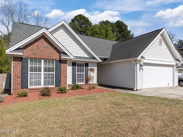 110 Kensington Way, Aberdeen, NC 28315