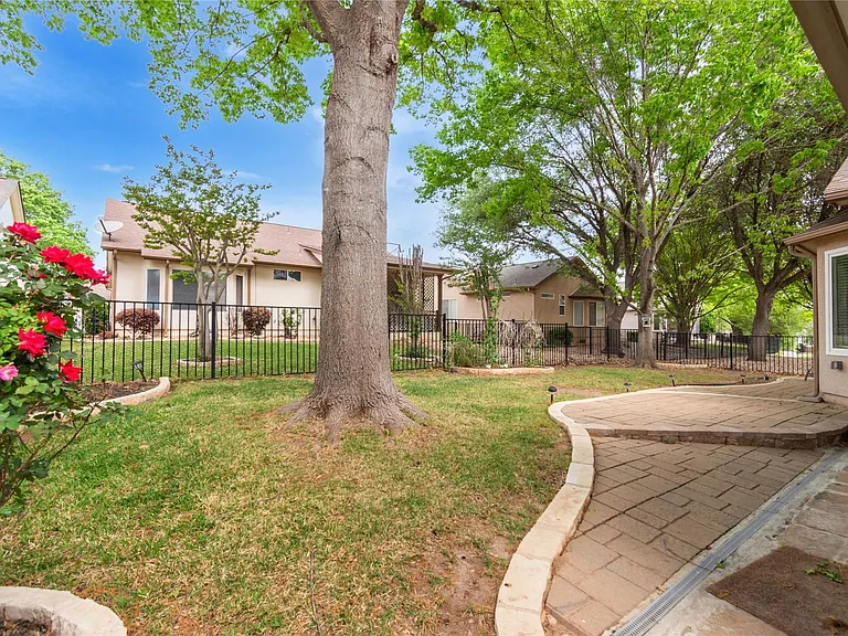 409 Rio Grande Loop — Photo 26