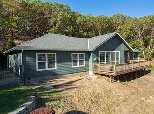 699 Three Pines Rd, Grants Pass, OR 97526