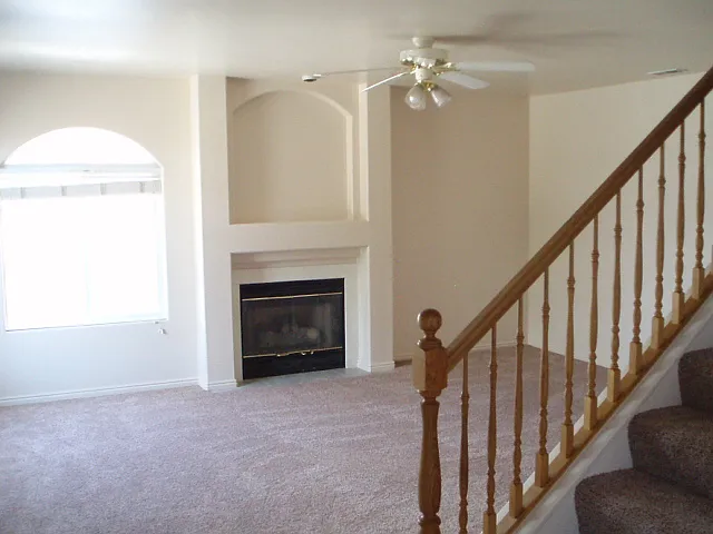 195 E Fiddlers Canyon Rd #22 — Photo 3
