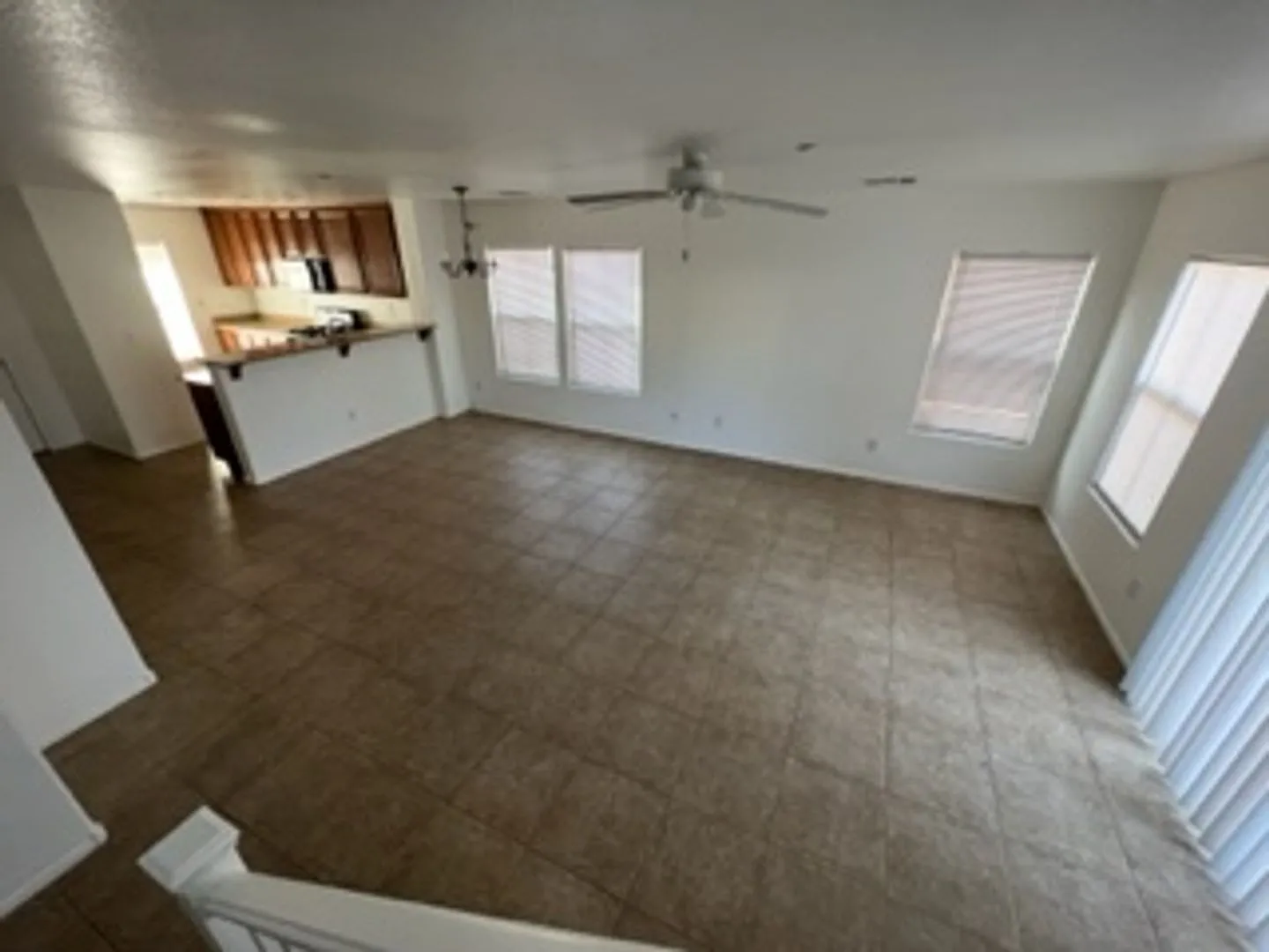 Henderson 3 Bedroom in Gated Community! — Photo 3