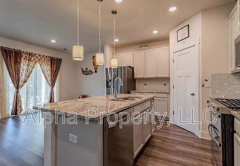203 Pewter Cir — Photo 6