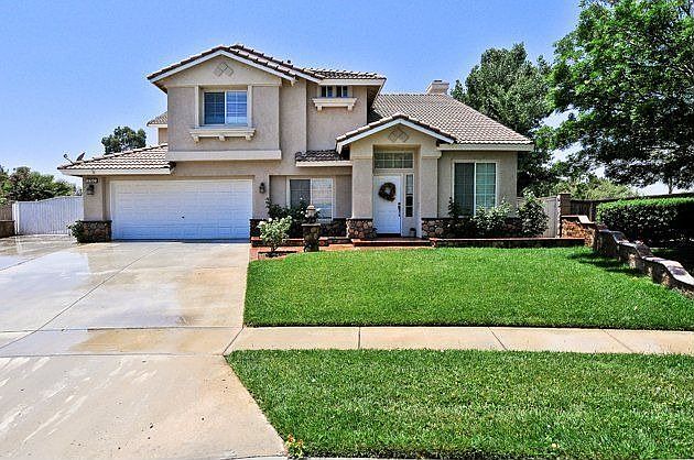 For Sale: 2192 Bowdoin St, Corona, CA 92880
