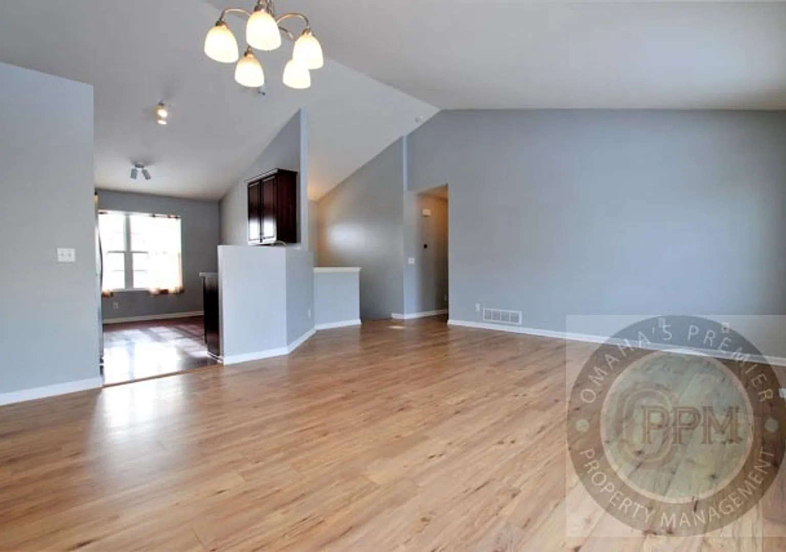 3 Bedroom / 2 Bath In Millard Available Now!! — Photo 2