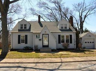 524 Granada Ave, Saint Joseph, MI 49085