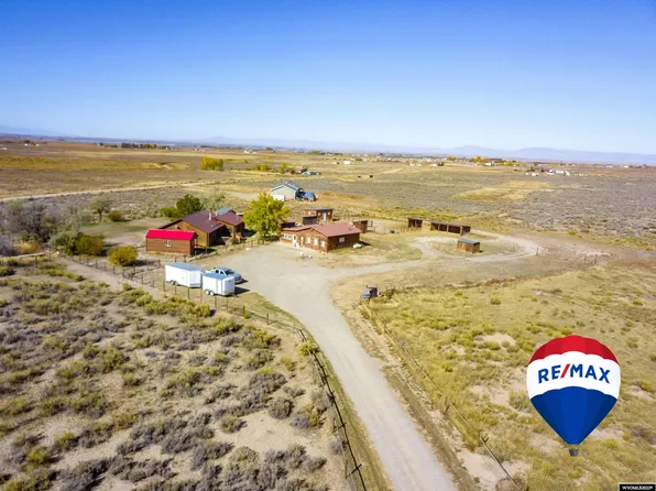 386 Lost Wells Butte Dr, Riverton, WY 82501