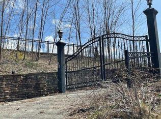 544 Campbell Lead Rd, Gatlinburg, TN 37738
