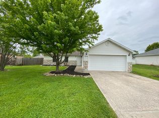 206 Kirby Rd, Grain Valley, MO 64029