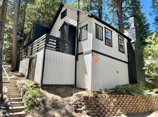 838 Lake View Ln, Twin Peaks, CA 92391