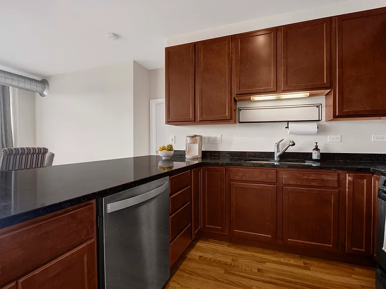 1150 W 15th St #418 — Photo 11