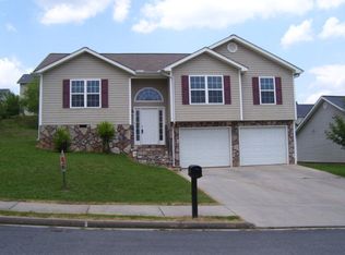 120 Altamont Ave, Dalton, GA 30720