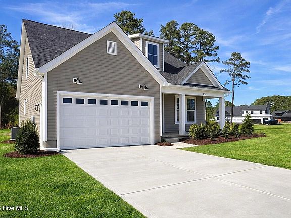 3rd image of 857 Fairway Road