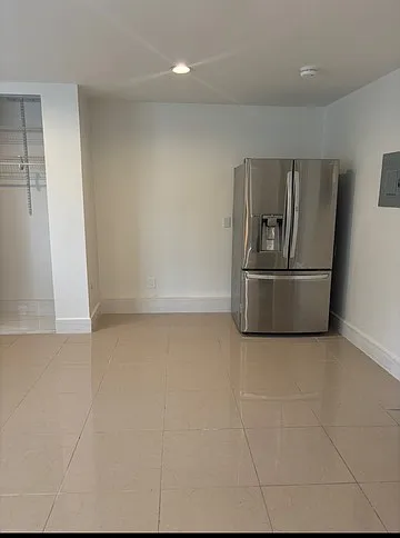 Studio, $1,750 — Photo 3