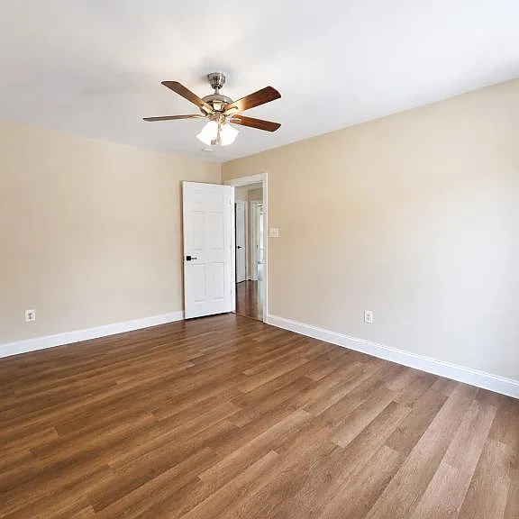 20563 Carmarthen Dr — Photo 13