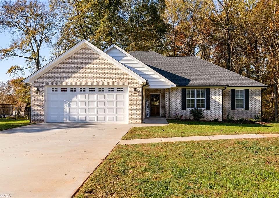 1st image of 149 Elberon Ct