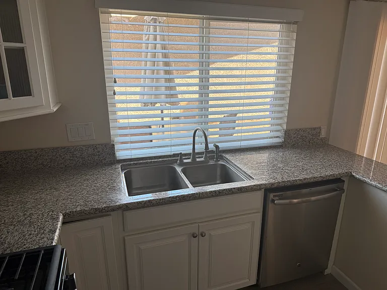 1612 Carmel Cir E — Photo 8