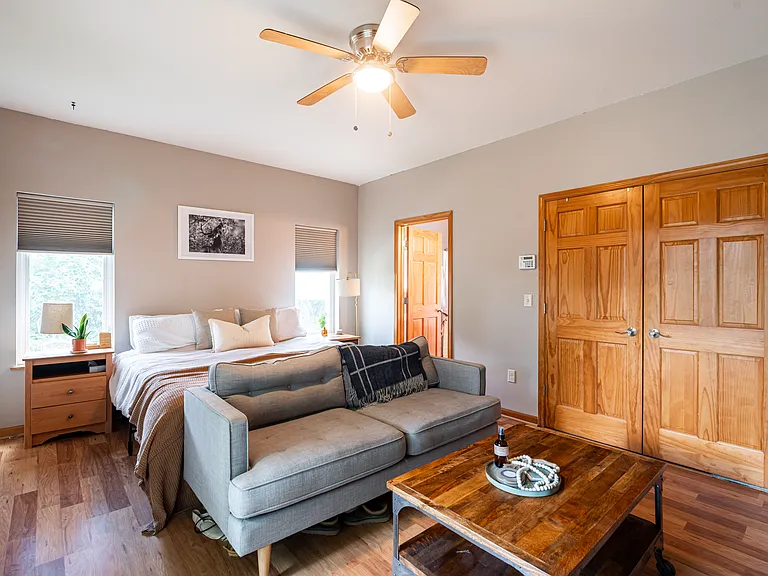 822 E Pearson St #1 — Photo 11