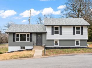 9501 Grand Ave, Kansas City, MO 64114