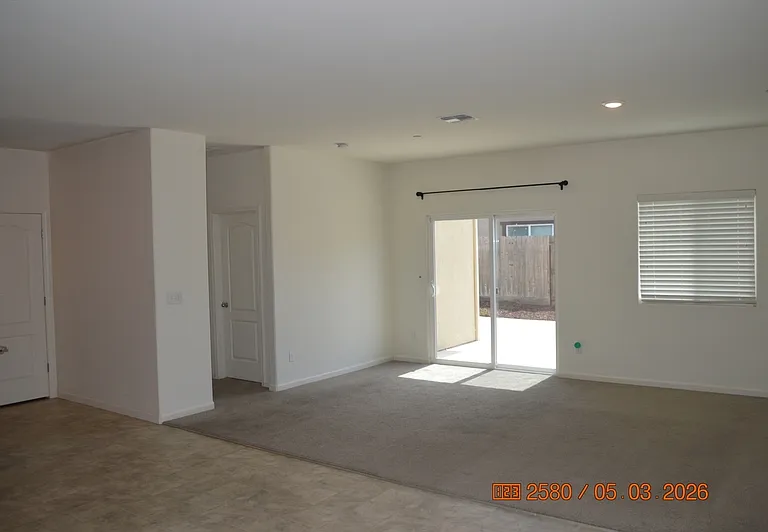 4220 Freemark Ave — Photo 6