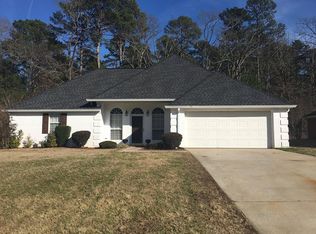 206 Forest Ridge Dr, Oxford, MS 38655