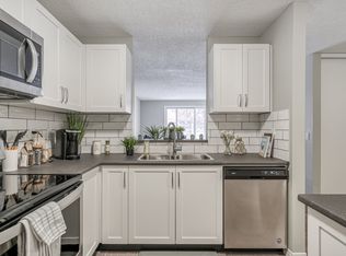 Calgary Grier Place, Calgary, AB T2K 5Y5