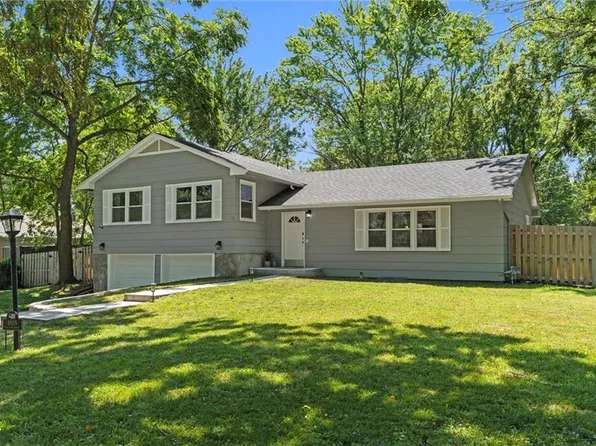 1035 E 115th St, Kansas City, MO 64131