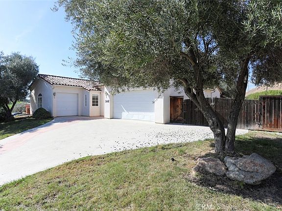 3rd image of 1639 Kleck Rd