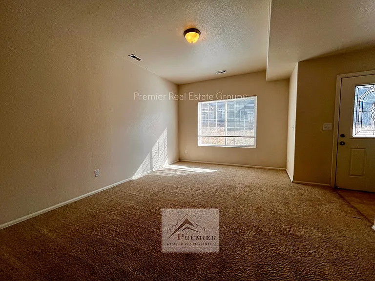 2179 Saint Claire Park Aly — Photo 5