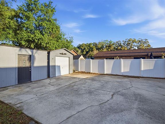 5th image of 7403 Providence Rd