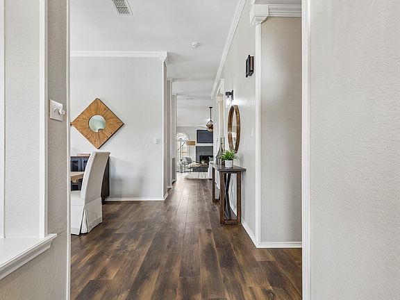 3rd image of 1613 Rancho Dr