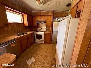 4th image of 606 Harrington St