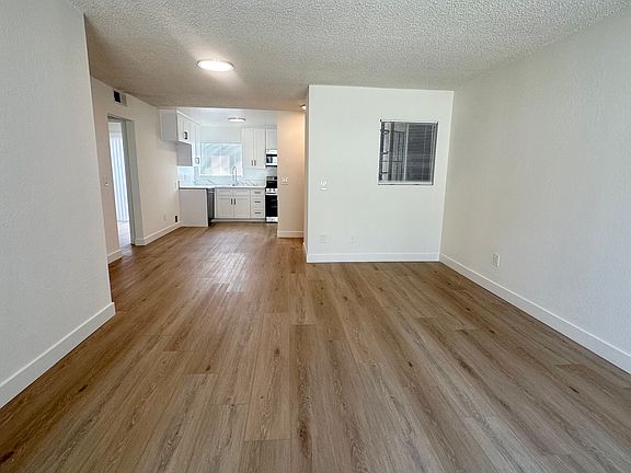 2nd image of 1233 Stanley Ave APT 3