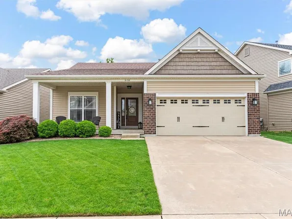 3132 Calhoun Dr, Saint Charles, MO 63301