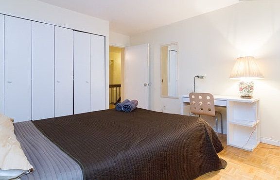3rd image of 327 W 43rd St