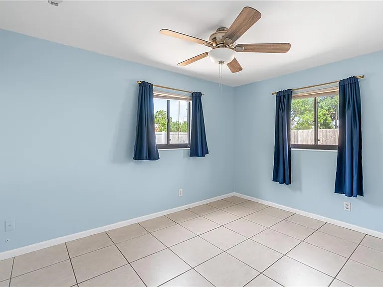 3711 W Leila Ave — Photo 20