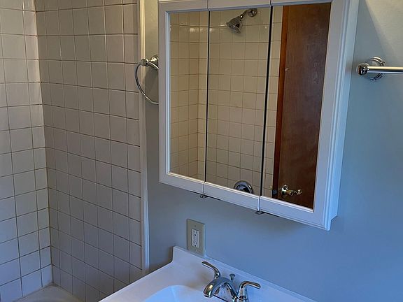 3rd image of 9826 Cornell Ave