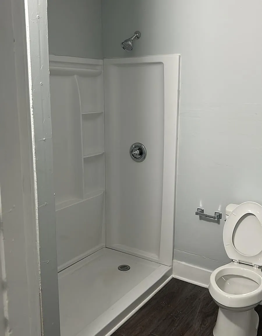 1818 W Jefferson St — Photo 2