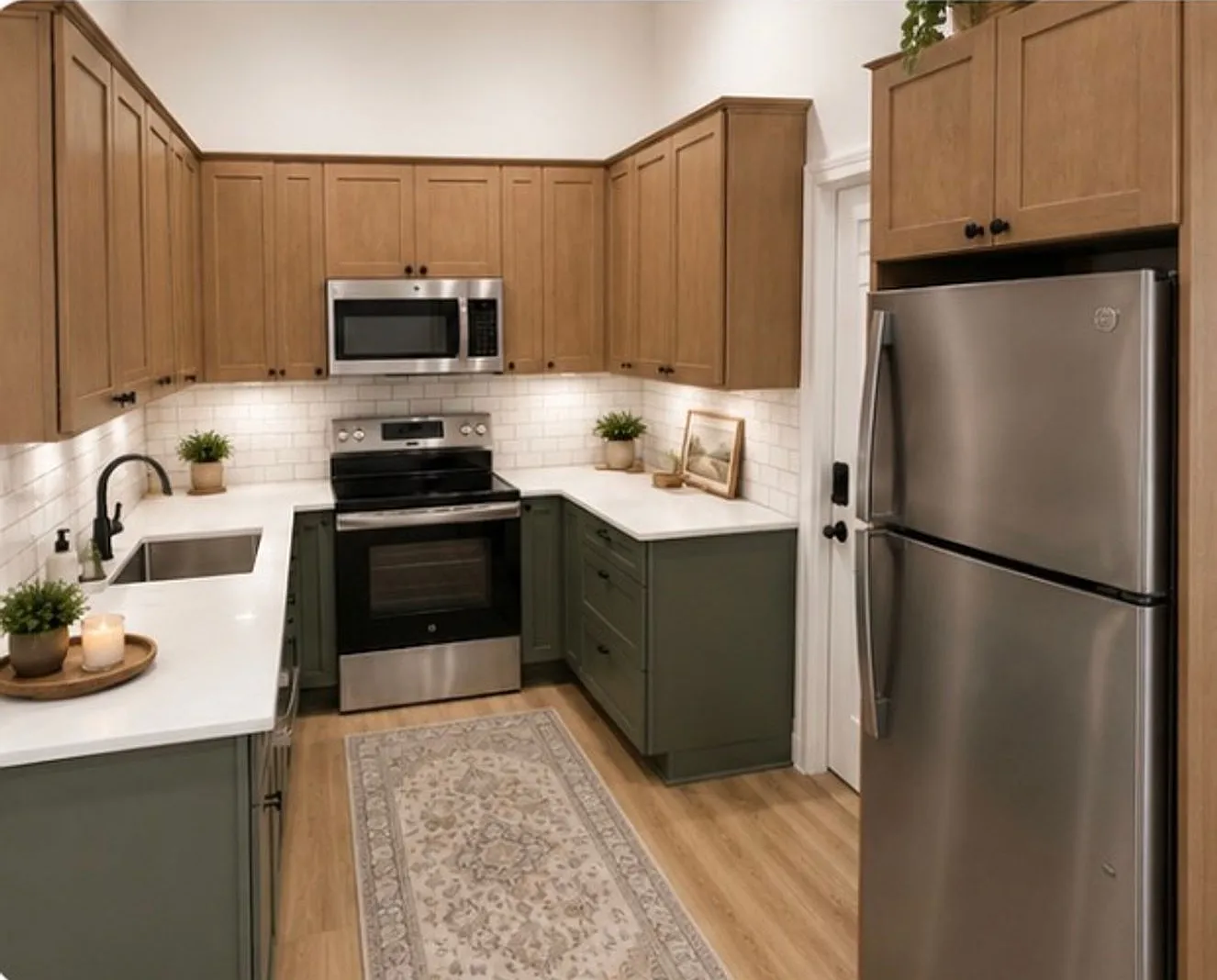 1214 Columbia Street — Photo 2
