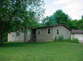 11103 Upton Rd, Bath, MI 48808